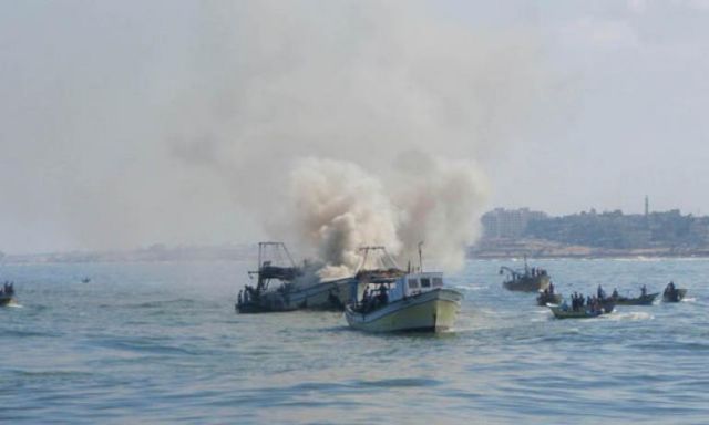 زوارق إسرائيلية تطلق النيران على صيادين شمال غزة