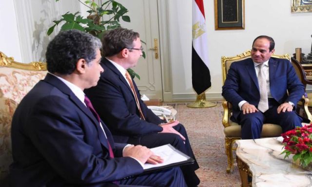 السيسي يؤكد جهود مصر للتوصل لاتفاق جديد حول تغير المناخ في مؤتمر باريس