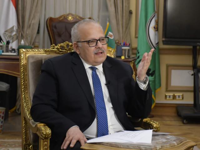 رئيس جامعة القاهرة يهنيء وزير الداخلية بعيد الشرطة