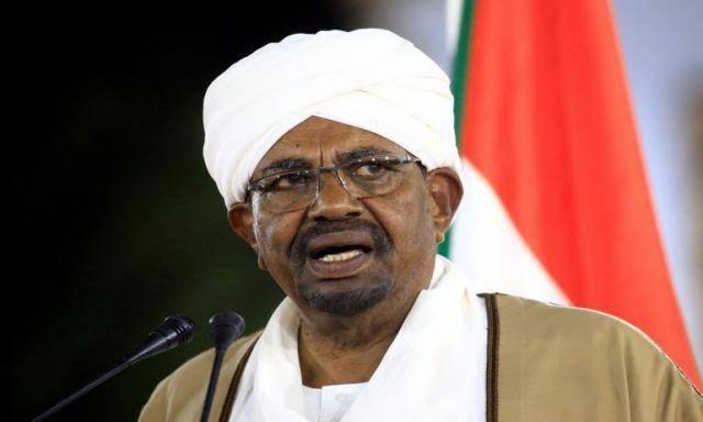 نبأ مؤسف بشأن الرئيس السوداني المعزول عمر البشير