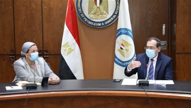 وزير البترول يلتقى وزيرة البيئة لبحث استضافة مصر القمة العالمية للمناخ Cop27
