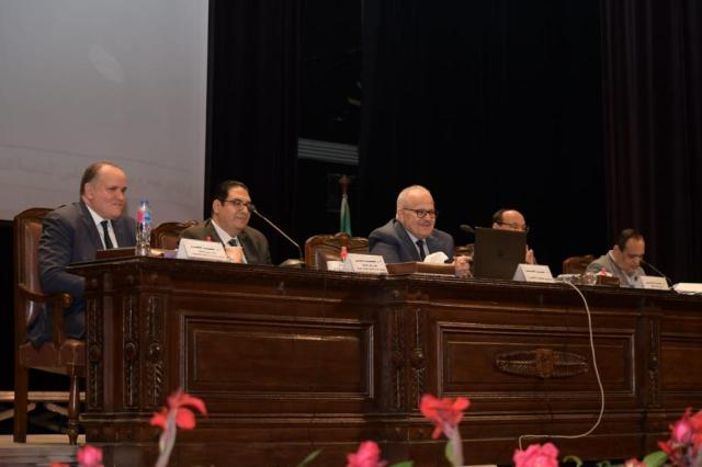 مجلس جامعة القاهرة يضع خطة تنفيذية لتفعيل وحدة رعاية النوابغ والموهوبين