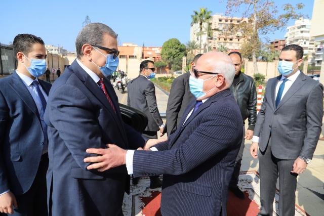 شاهد.. كيف استقبل محافظ  بورسعيد وزير القوى العاملة في بداية جولته بالمحافظة؟