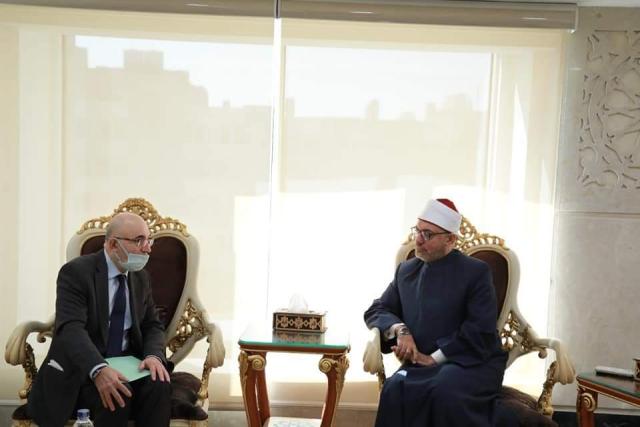 أمين البحوث الإسلامية يلتقي سفير أوزباكستان 