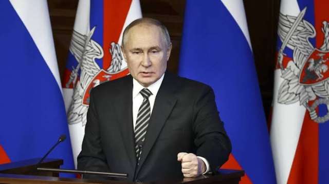 الرئيس الروسي يُطالب البرلمان السماح بإجراء عمليات عسكرية خارج الحدود