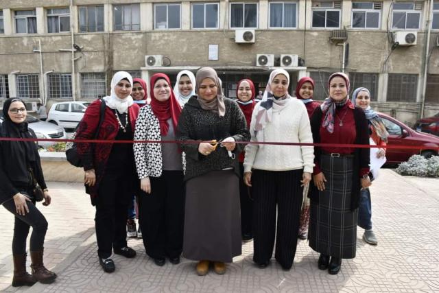 بالصور .. افتتاح المعرض الخيرى الثالث بكلية البنات جامعة عين شمس