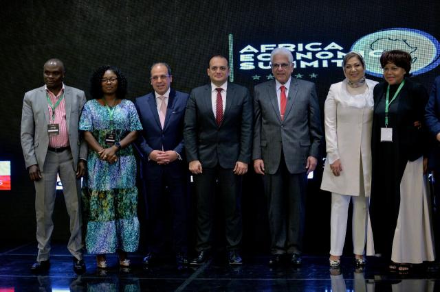 بالصور .. رئيس الجامعة البريطانية في مصر يشارك في مؤتمر القمة الاقتصادية الأفريقي