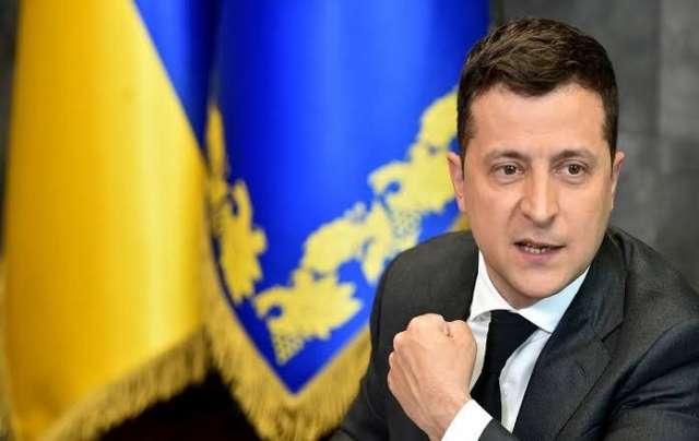 الرئيس الأوكراني يوقع طلب انضمام بلاده إلى الاتحاد الأوروبي