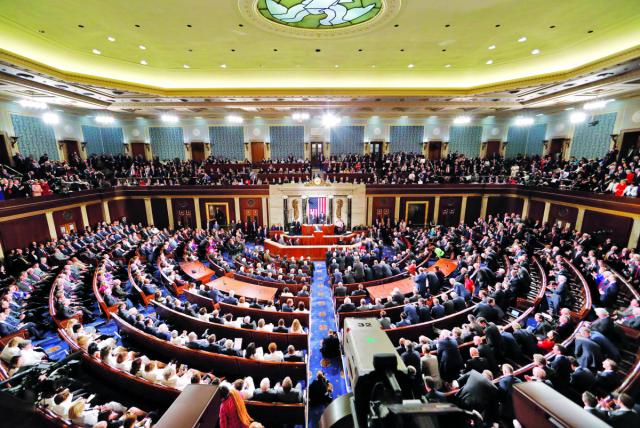 مجلس النواب الأمريكي يوافق على حظر شراء النفط الروسي