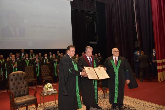 بالفيديو والصور .. شاهد مراسم جامعة القاهرة لمنح الدكتوراه الفخرية في الآداب لرئيس طاجيكستان