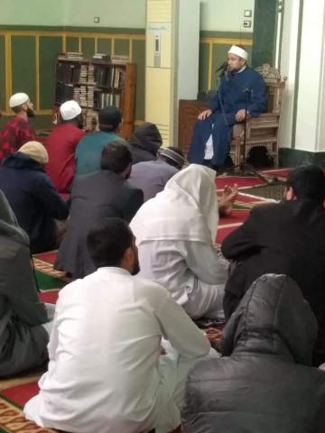 «البحوث الإسلامية» : بدء سلسلة شرح لكتب الحديث والتفسير للطلاب الوافدين