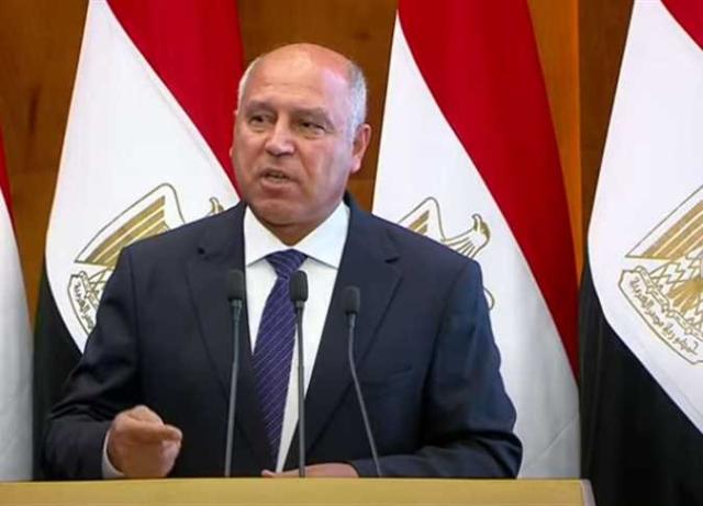 وزير النقل يبحث مع سفيرة الإمارات بالقاهرة تعزيز التعاون المشترك