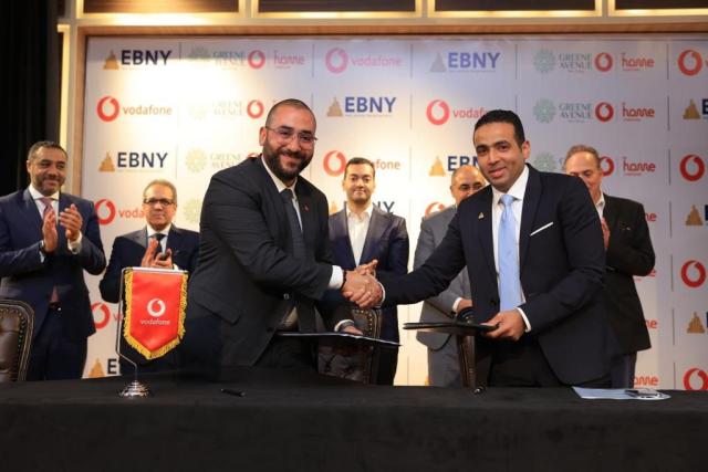 توقيع اتفاقية بين ”فودافون مصر” وشركة ”إبني” للاستثمار العقارى لتقديم خدمات وحلول تكنولوجية للمجتمعات الذكية