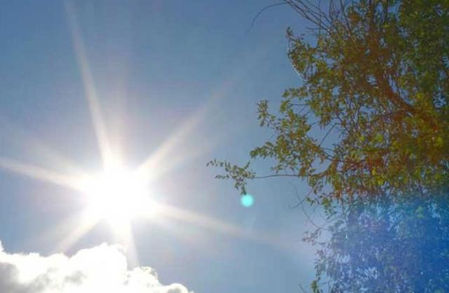 الأرصاد تطالب المواطنين بعدم التعرض المباشر لأشعة الشمس