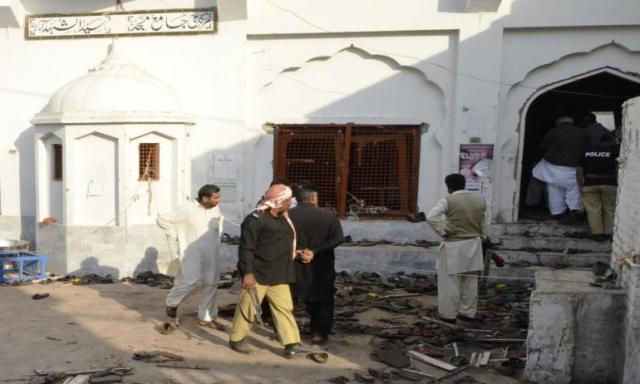 إصابة 6 أشخاص فى انفجار داخل مسجد فى كابول