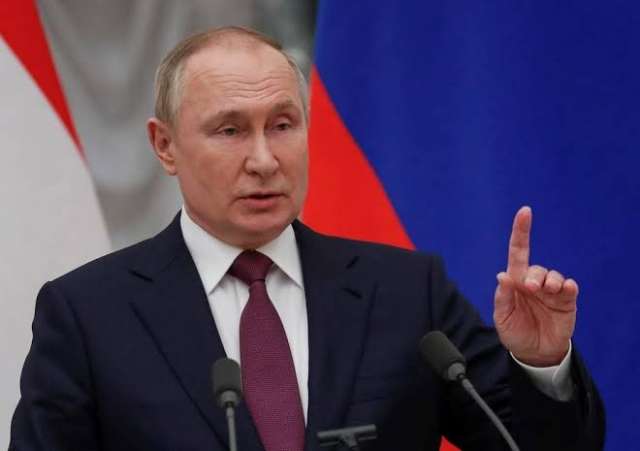 بوتين يوقع قوانين بشأن عدم تنفيذ أحكام المحكمة الأوروبية لحقوق الإنسان