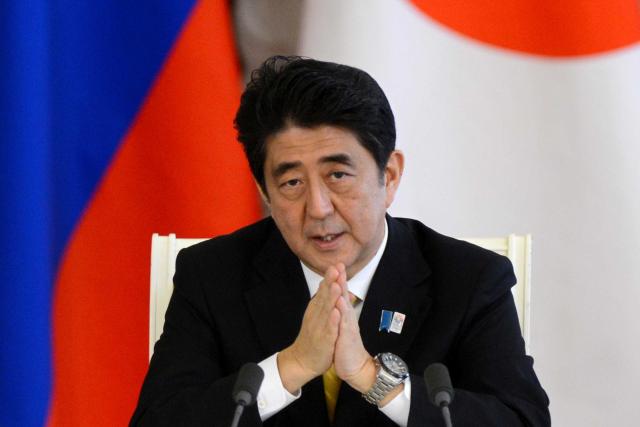 رئيس الوزراء الياباني السابق شينزو آبي يصاب بطلق ناري