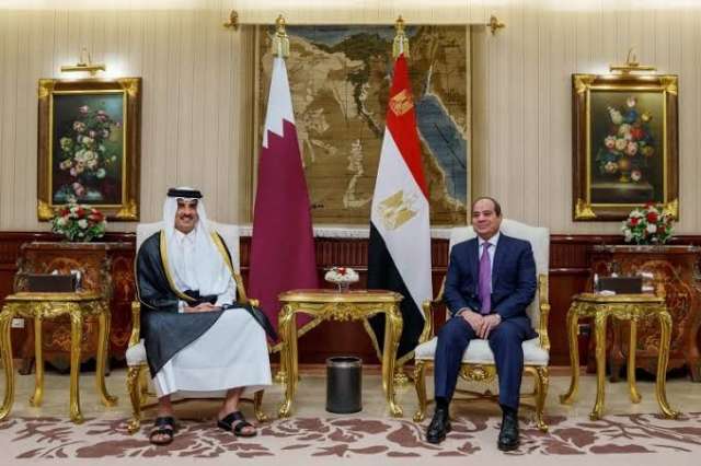 أمير قطر يُعزي الرئيس السيسي في ضحايا حادث أتوبيس المنيا