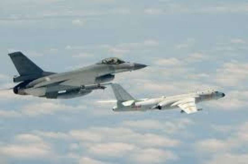تطور خطير.. 21 مقاتلة صينية تخترق مجال الدفاع الجوي لـ تايوان