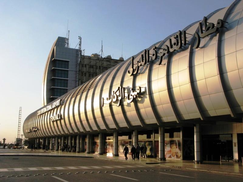 مطار القاهرة الجوى