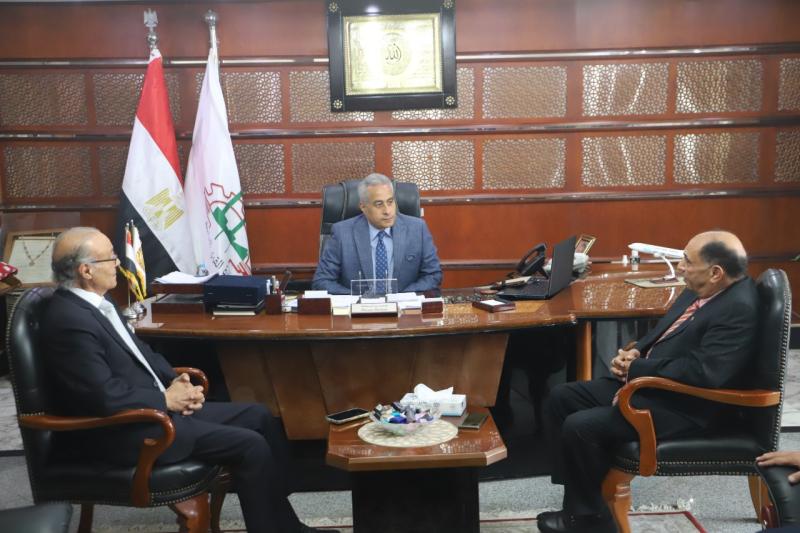 لقاء وزير القوى العاملة مع وفد اتحاد المصريين بالخارج