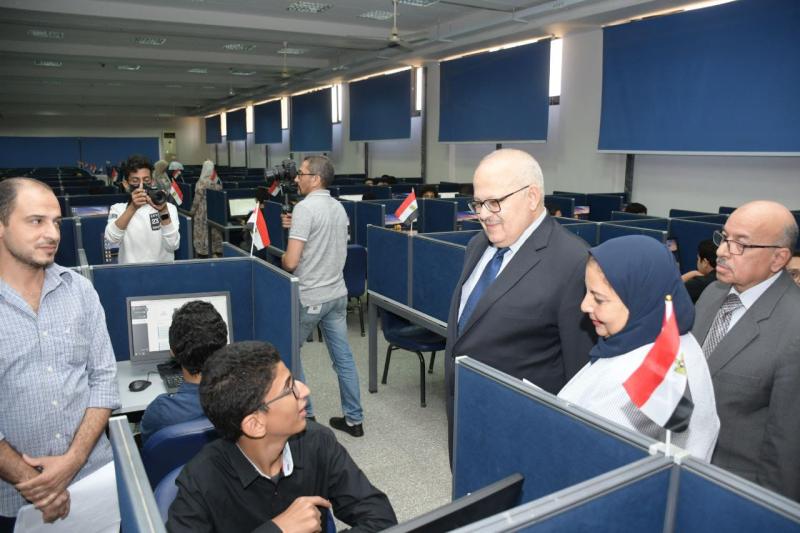 3000 طالب بمبادرة ”أشبال مصر الرقمية” ينهون اختباراتهم إلكترونيا بجامعة القاهرة خلال يومين