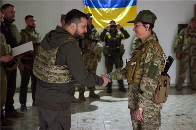 أوكرانيا تمنع المجندات من مغادرة البلاد