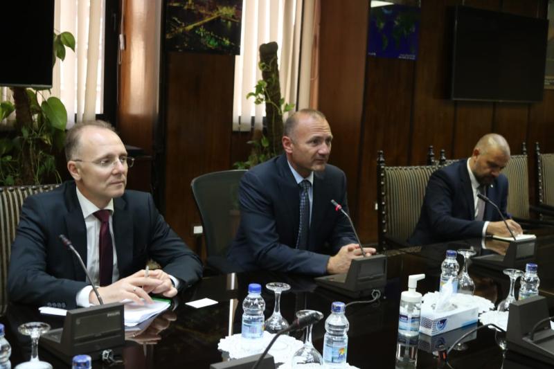 وزير الكهرباء يستقبل نظيره البلغاري لبحث وتعزيز التعاون المشترك