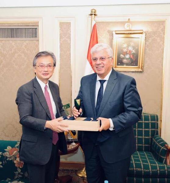 وزير التعليم العالى يبحث سبل دعم التعاون المشترك مع سفير اليابان بالقاهرة