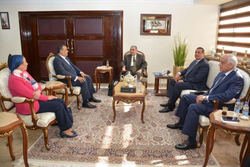 ٤ وزراء يبحثون إنشاء محطة تحويل المخلفات إلى طاقة كهربائية بمنطقة أبو رواش