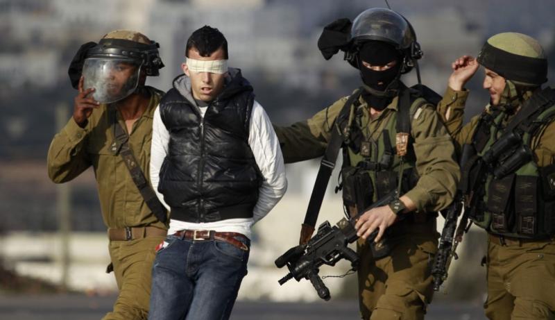 إسرائيل تعتقل 27 فلسطينيًا من مناطق متفرقة بالضفة الغربية