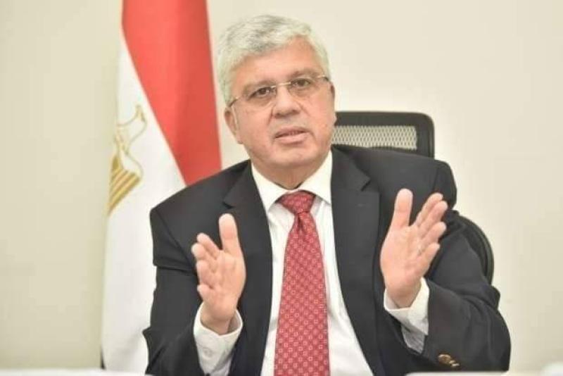 وزير التعليم العالي يعلن إغلاق كيان وهمي جديد بمحافظة الجيزة