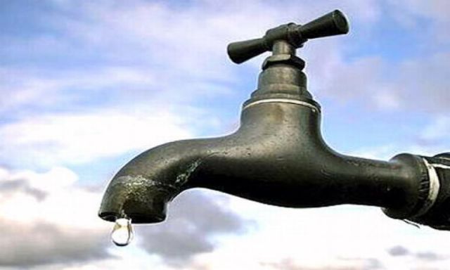 القابضة لمياه الشرب: انقطاع الكهرباء تسببب فى انقطاع المياه  عن عدد من محطات محافظتى  الجيزة والقاهرة