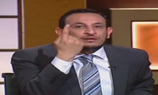 داعية إسلامي:المصريون يُبالغون ”ومش كل إنجاز هنطبله”