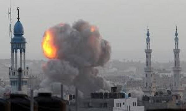 الجيش الإسرائيلي يشن غارة على المواقع العسكرية لحركة حماس
