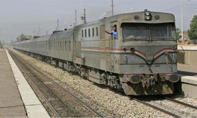 رئيس هيئة السكك الحديدية ينفي زيادة أسعار تذاكر القطارات في العيد