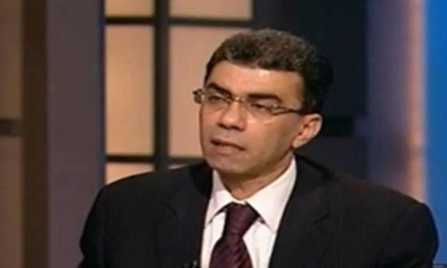 ياسر رزق: منصب رفيع لمحلب بعد أداء يمين الحكومة الجديدة