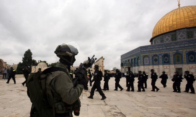 القوات الإسرائيلية تقتحم المسجد الأقصى لليوم الثالث على التوالي