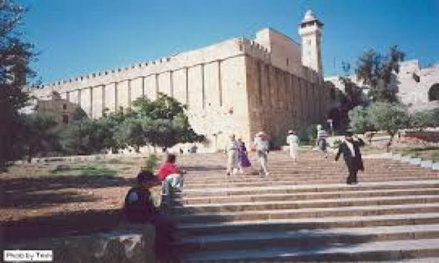 الأوقاف الفلسطينية : إسرائيل تغلق الحرم الإبراهيمى فى وجه الفلسطينيين بسبب الأعياد اليهودية.
