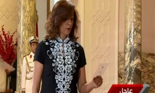 نبيلة مكرم : فوجئت بنبأ تعيينى وزيرة للهجرة و التعليق على ملابسي أمر مؤسف