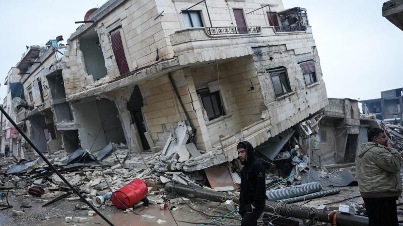 ارتفاع عدد ضحايا زلزال تركيا إلى 3419 قتيلًا و20436 جريحا