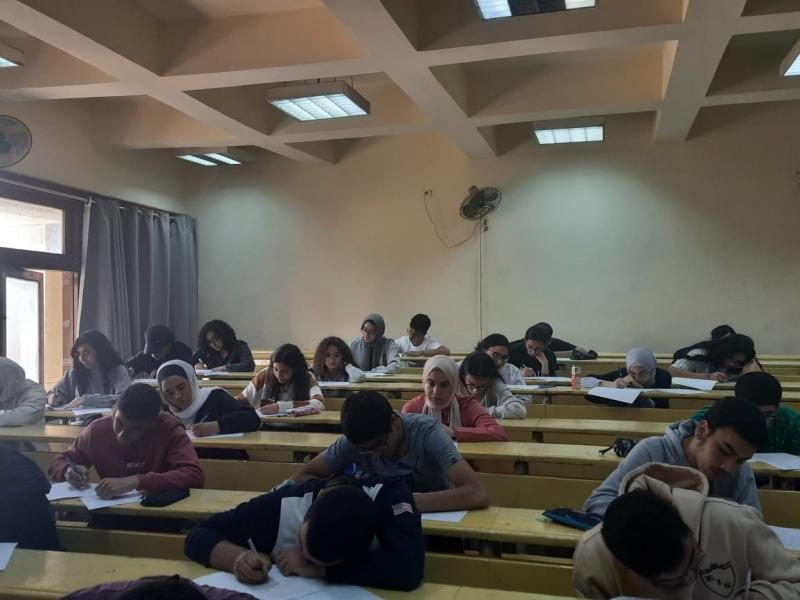 بدء امتحانات شهادات المعادلة بكلية الآداب جامعة عين شمس