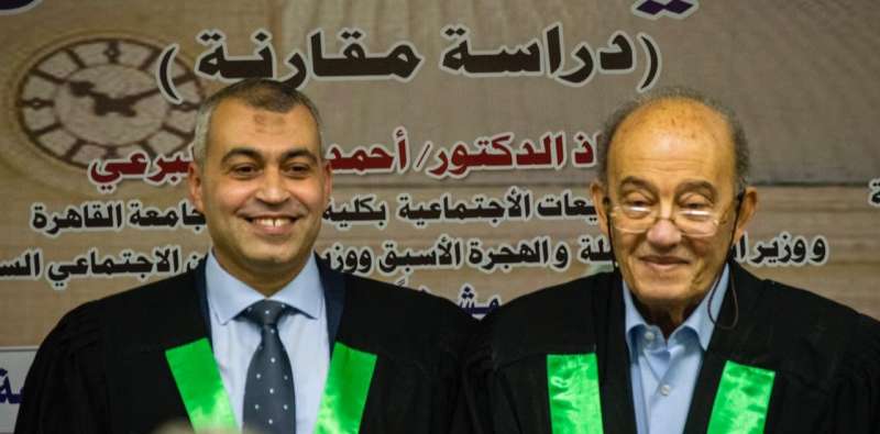 «حقوق القاهرة» تمنح الباحث طارق شعبان درجة الدكتوراة عن رسالة «التنظيم القانوني لعقد العمل»