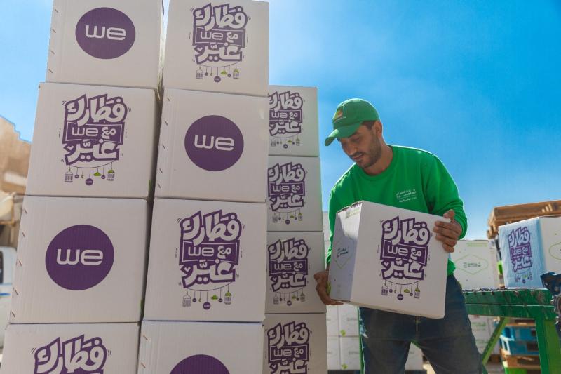 بنك الطعام المصري يتعاون مع المصرية للاتصالات WE  لدعم 21 مائدة رحمن وتجهيز 200 ألف كرتونة مواد غذائية