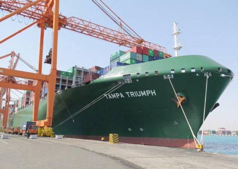 ميناء جدة يستقبل سفينة صينية قادمة من السودان