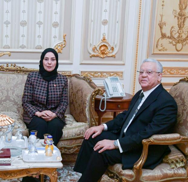 تفاصيل لقاء سفيرة البحرين مع رئيس مجلس النواب