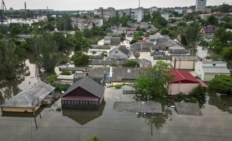روسيا تُعلن مقتل خمسة أشخاص في فيضانات سد كاخوفكا