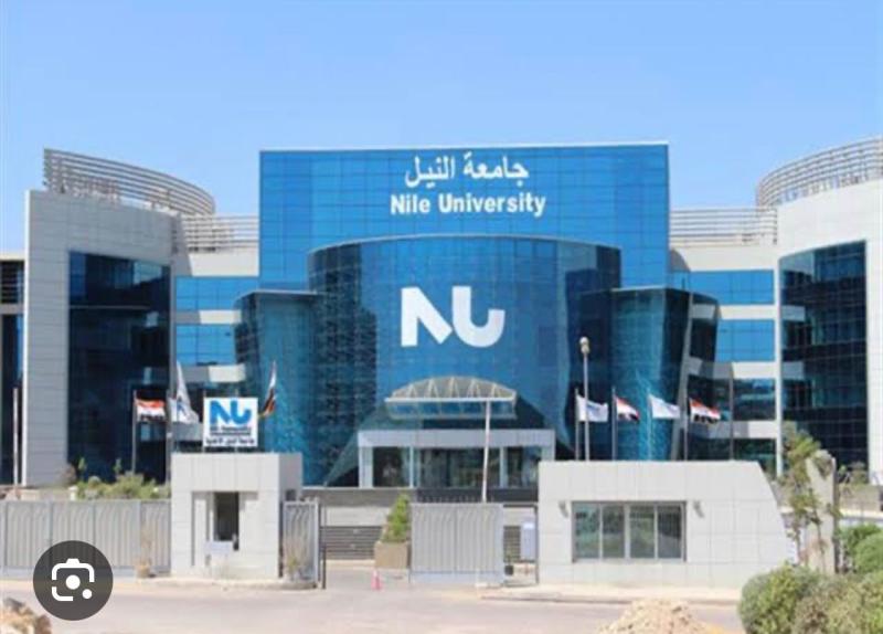 رئيس جامعة النيل يعلن عن منح كاملة لـ 50 طالبًا من متفوقي الثانوية العامة و20 طالبًا من مدارس STEM