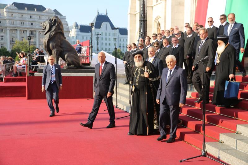 بالصور.. البابا يشهد مراسم احتفال المجر بعيدها القومى