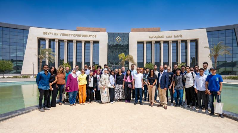 جامعة مصر للمعلوماتية تستقبل أوائل الثانوية العامة للتعرف على المنح الكاملة للدراسة بها